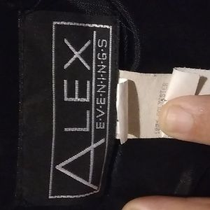 Alex evenings formal dress black and white